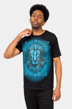 Paisley Print Embossed Lion T-Shirt